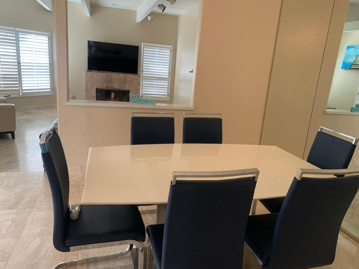 Pacific Breeze Right Next To Huntington Beach Pier! Steps From Beach!! Exterior photo